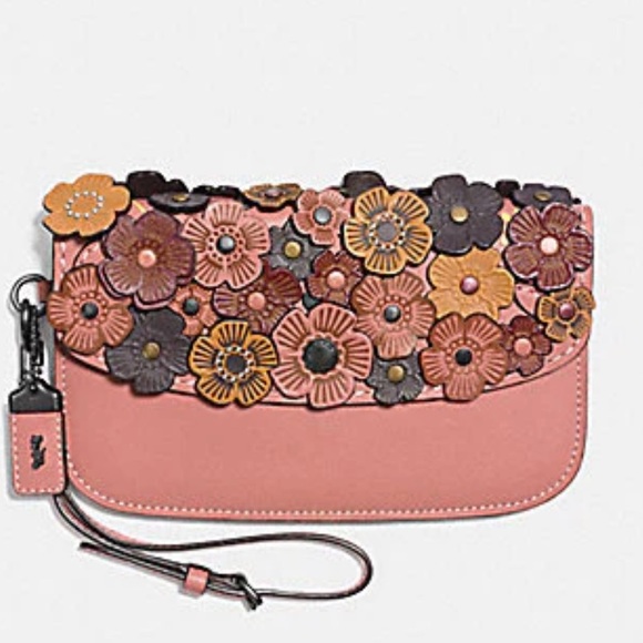 Coach Handbags - Tea Rose 1941 Clutch NWOT
